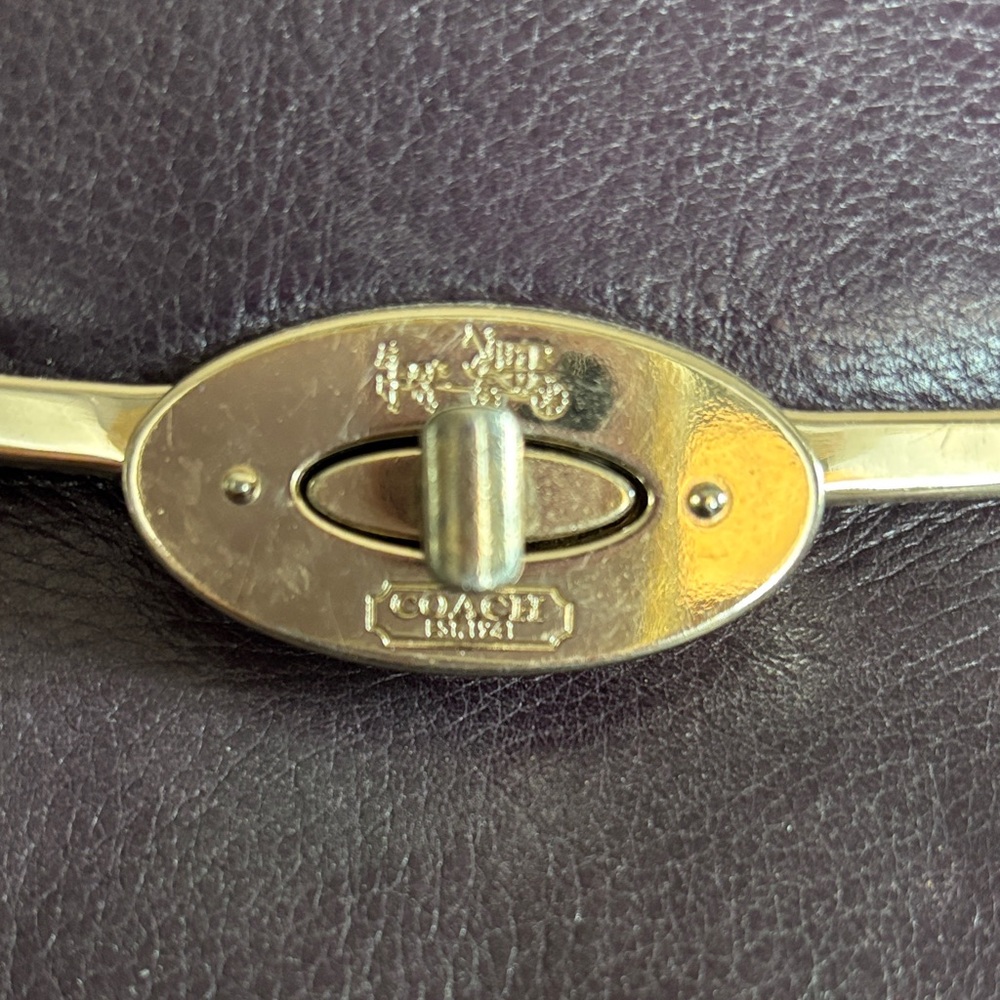 Coach Purple Leather Shoulder Bag with wallet - Picture 2 of 8